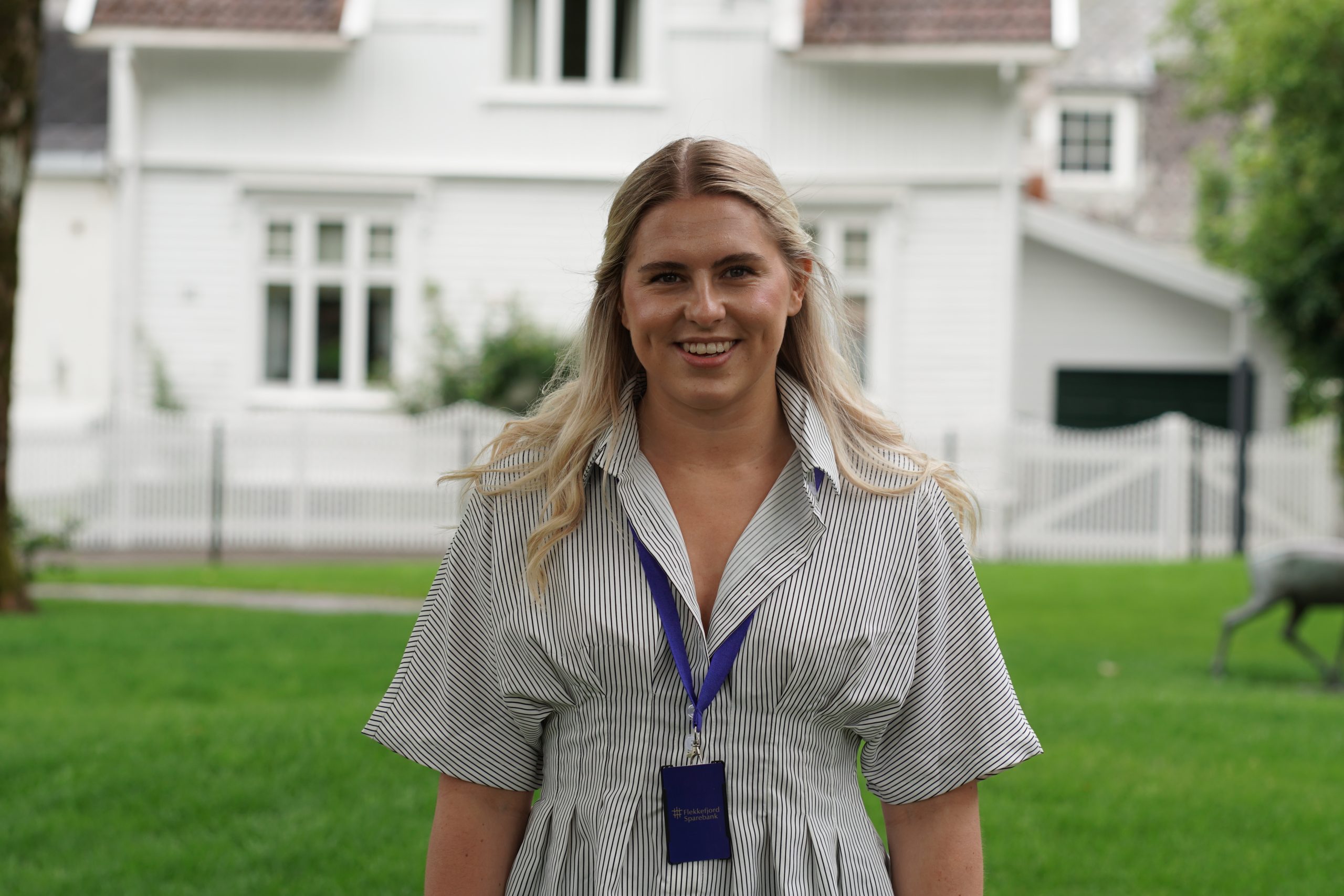 Studentene Theo Aakenes og Astri Helvig Waldeland hos Aker Solutions i Egersund